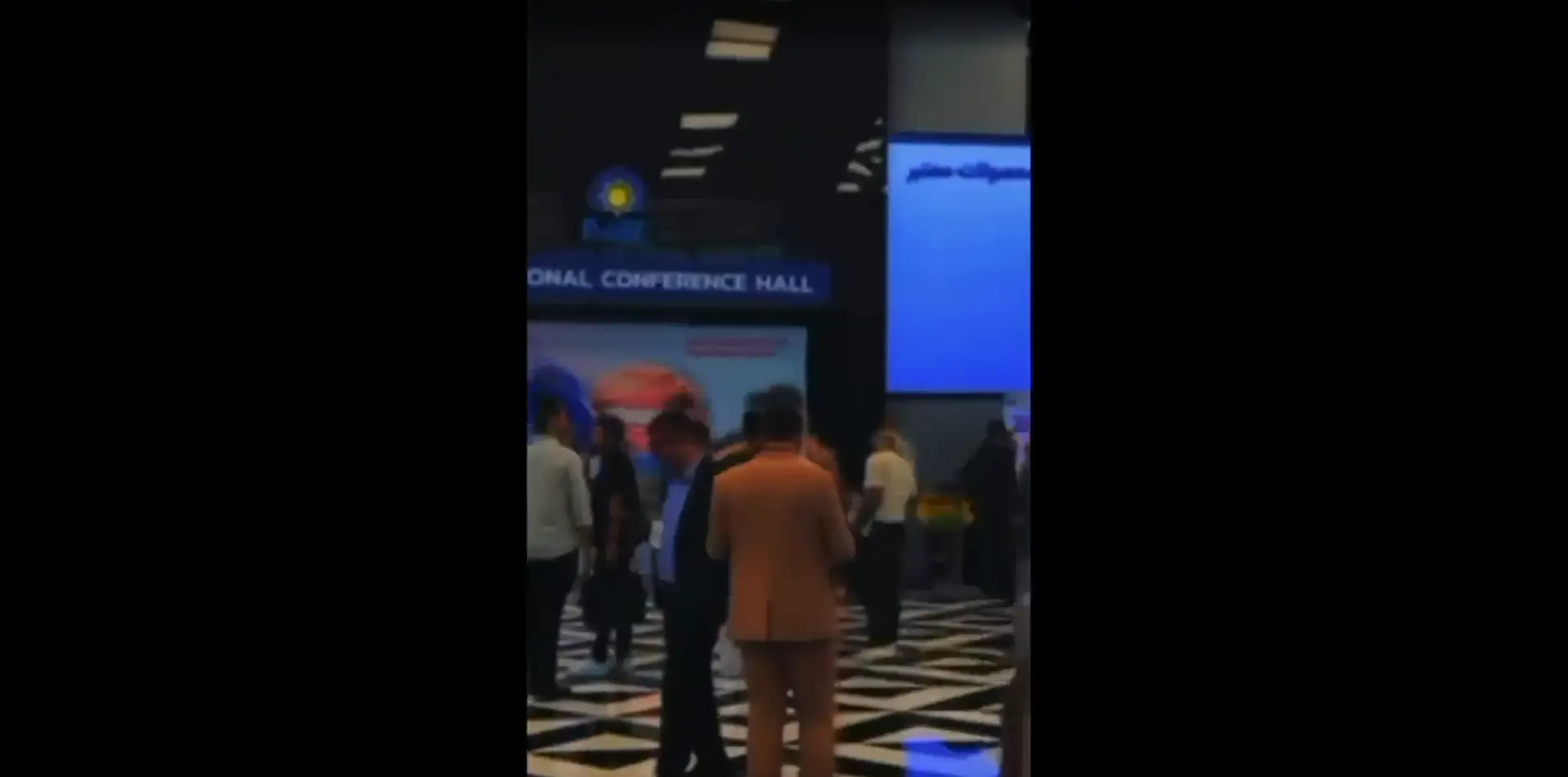 پروژه تلویزیون شهری نمایشگاه مرکز خرید ایرانمال